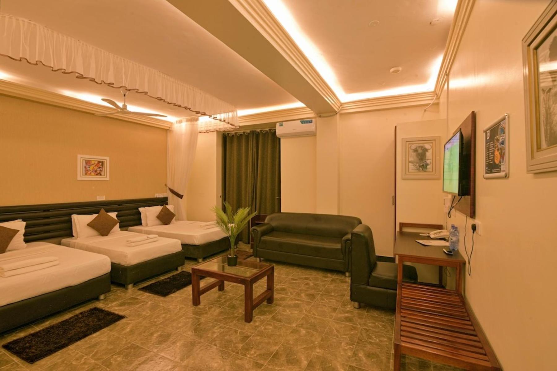Hoima Buffalo Hotel & Business Hub Ltd Buitenkant foto