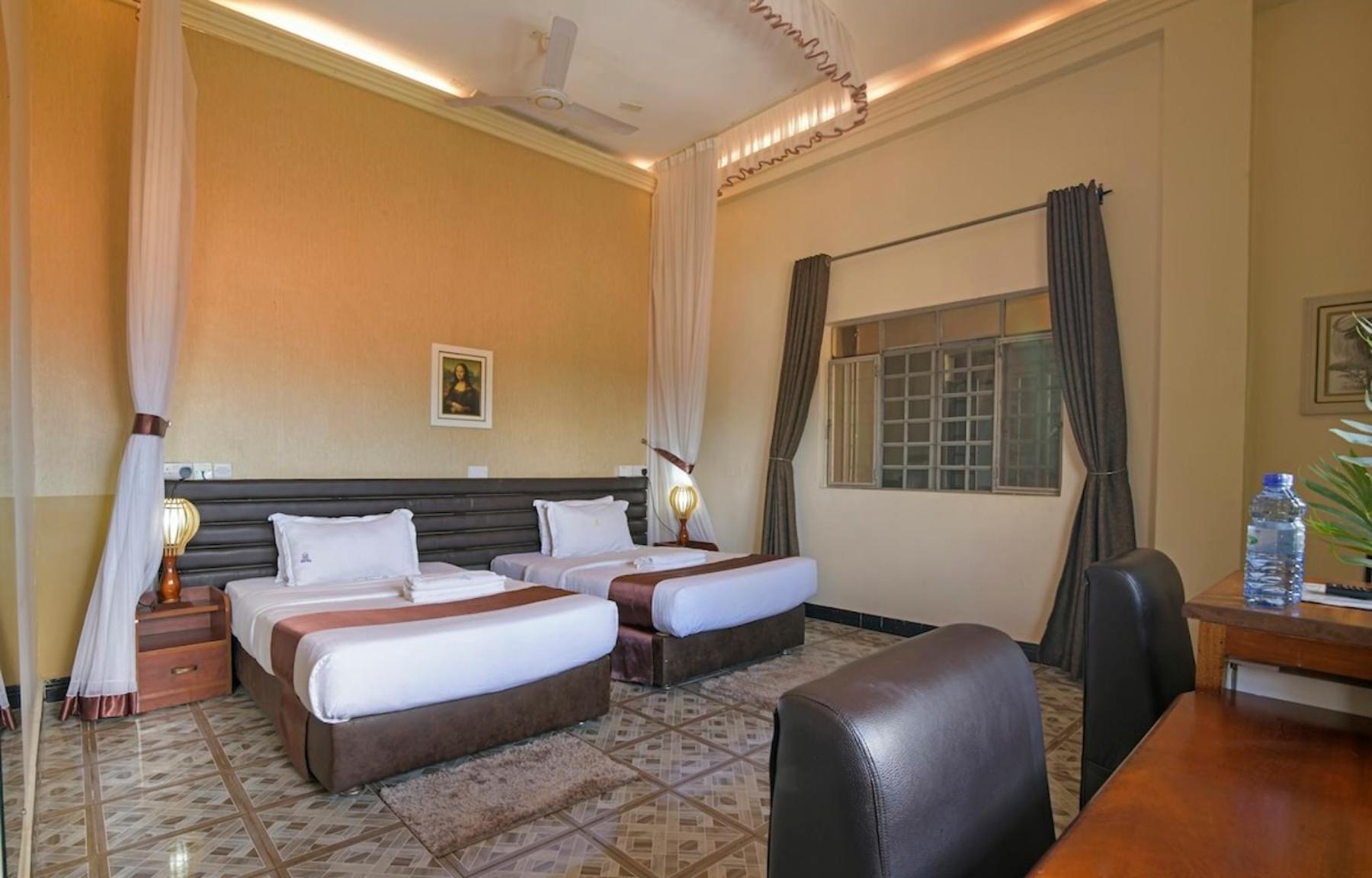 Hoima Buffalo Hotel & Business Hub Ltd Buitenkant foto