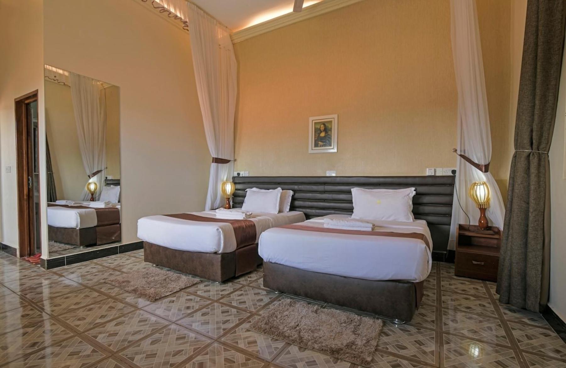 Hoima Buffalo Hotel & Business Hub Ltd Buitenkant foto