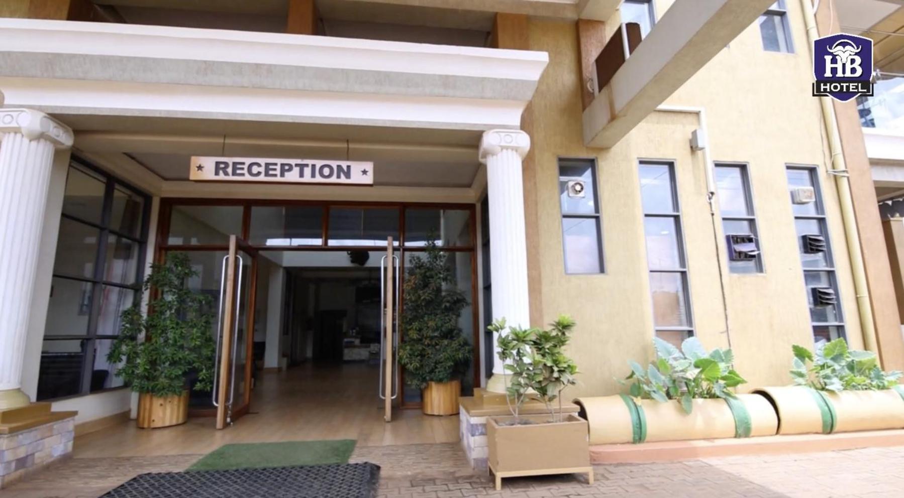 Hoima Buffalo Hotel & Business Hub Ltd Buitenkant foto
