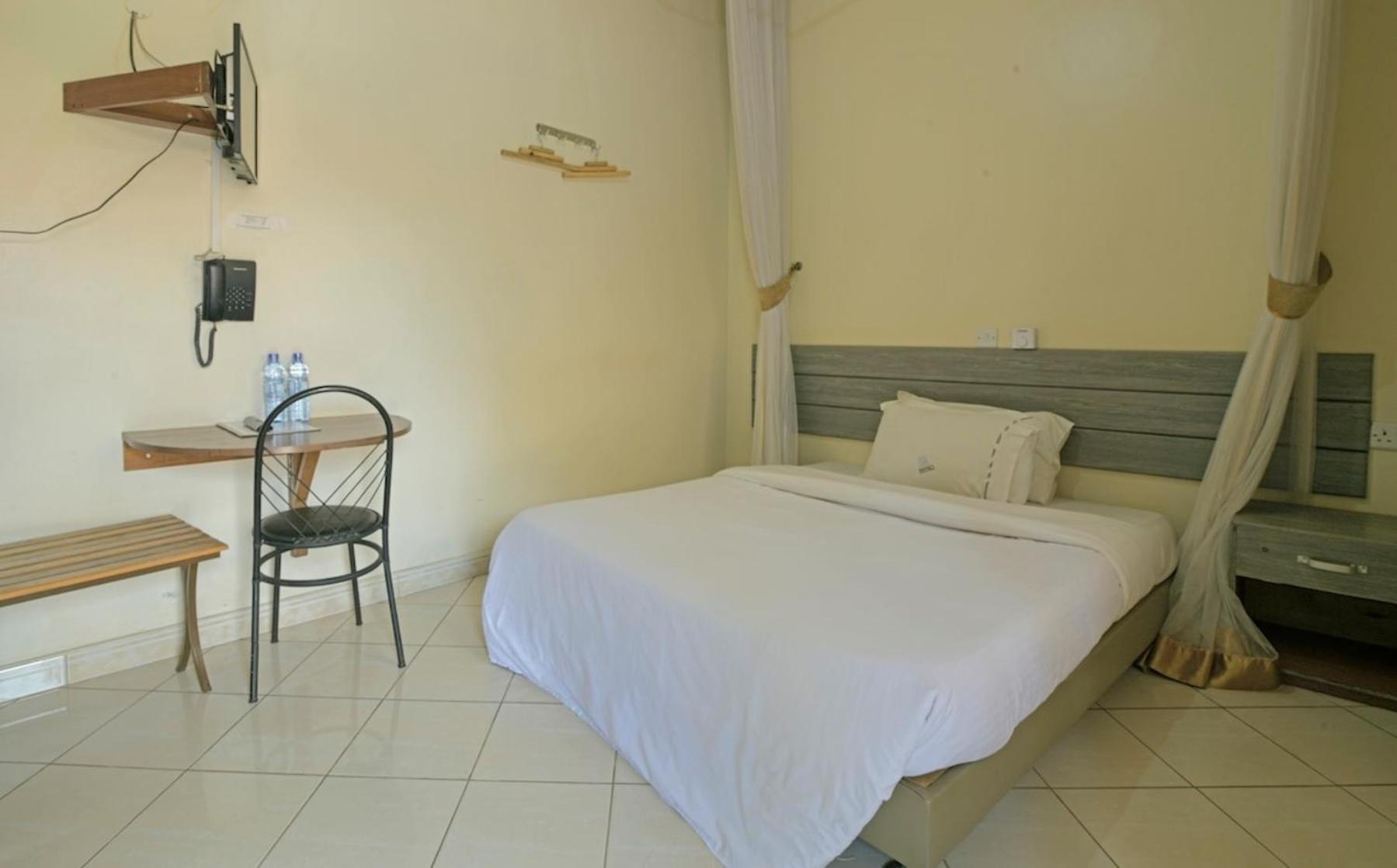 Hoima Buffalo Hotel & Business Hub Ltd Buitenkant foto
