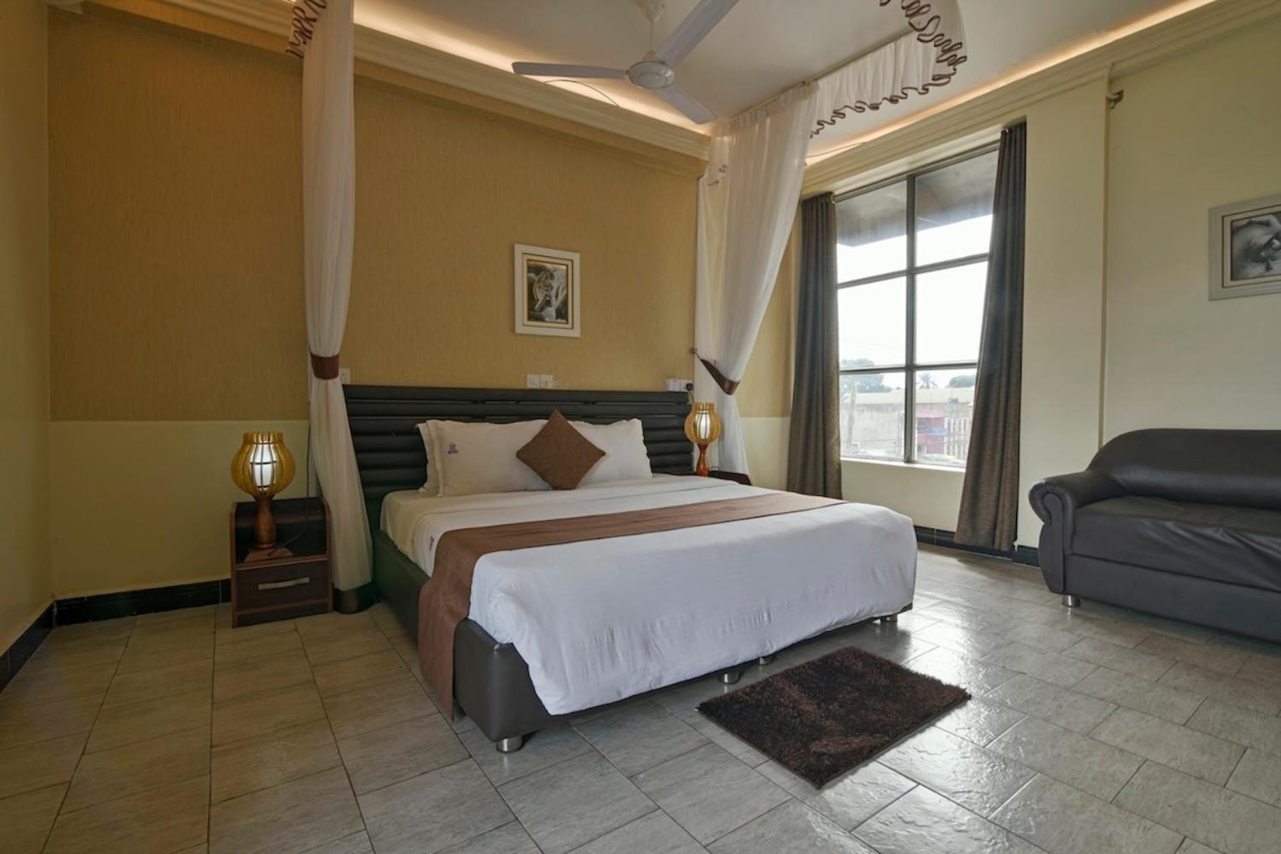Hoima Buffalo Hotel & Business Hub Ltd Buitenkant foto