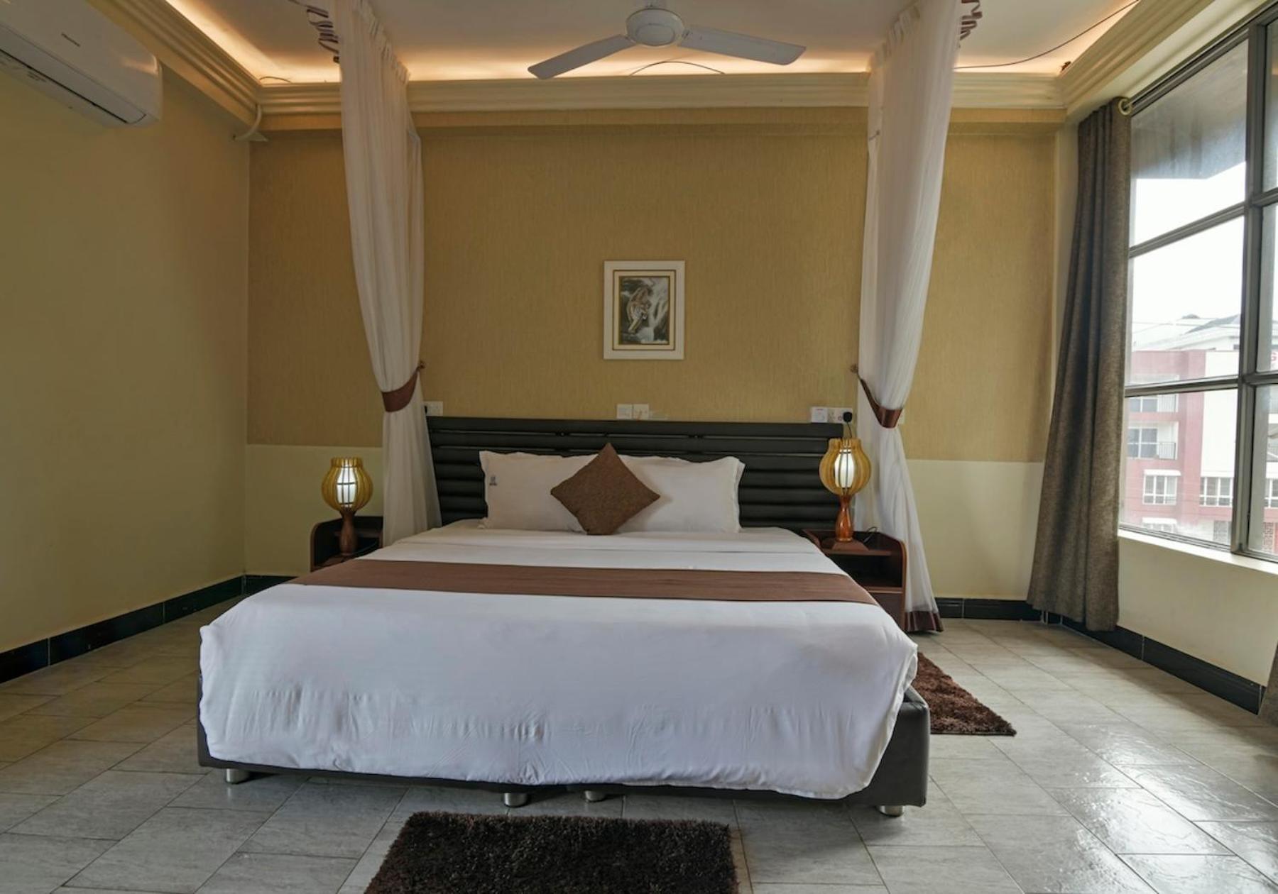 Hoima Buffalo Hotel & Business Hub Ltd Buitenkant foto